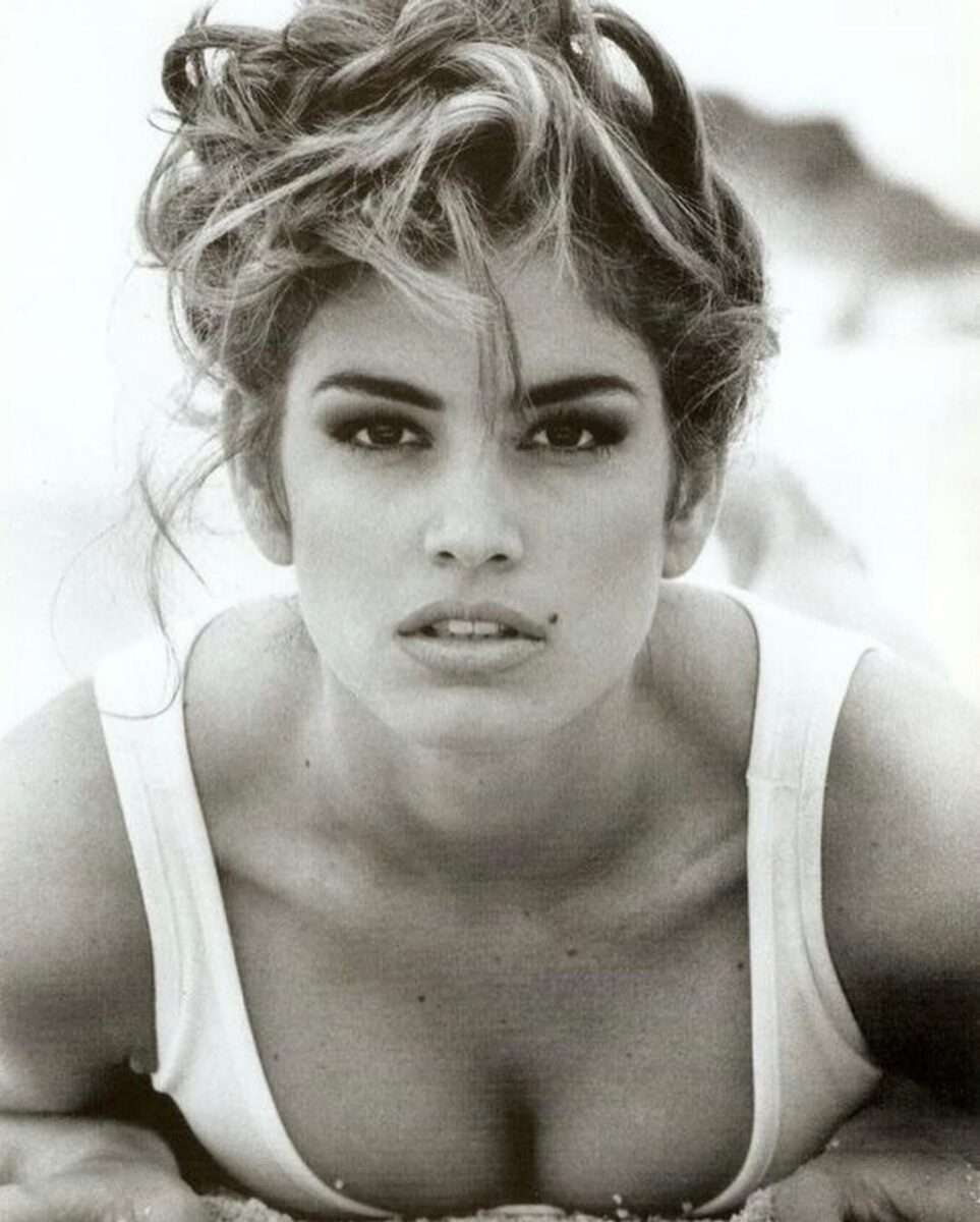 CINDY_CRAWFORD_THEFASHIONBIBLE_01_2025(2)