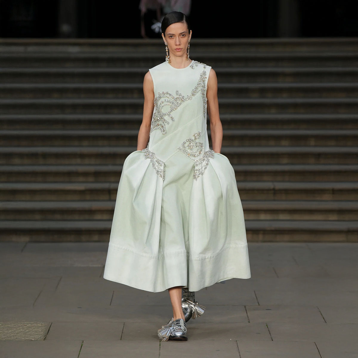 ERDEM_SS25_QUICK_LOOK_009_prasino