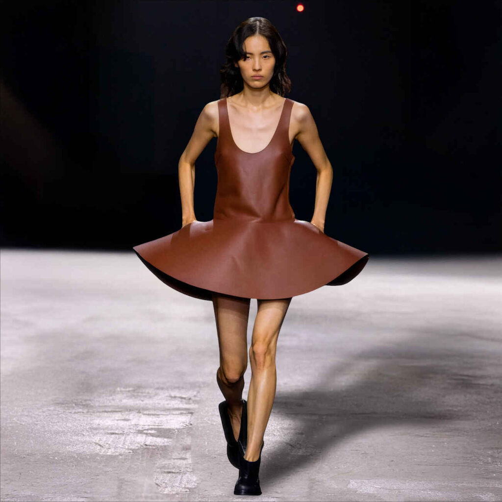 moccha_mousse_jw_anderson