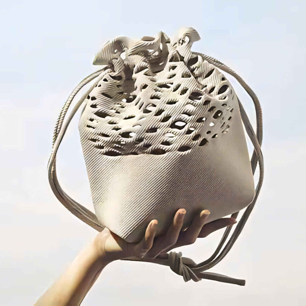 Courtesy-of-ISSEY-MIYAKE-7 (2) (2)
