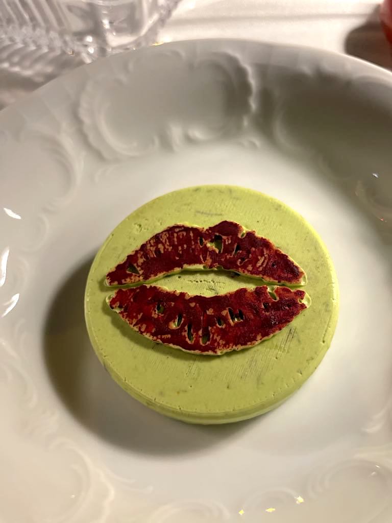 The Pop Up Project Kiss