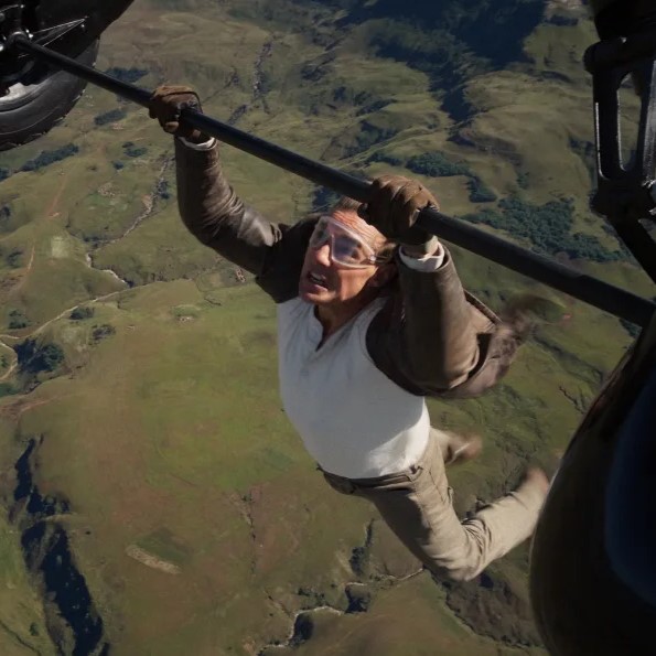 Tom Cruise (2)