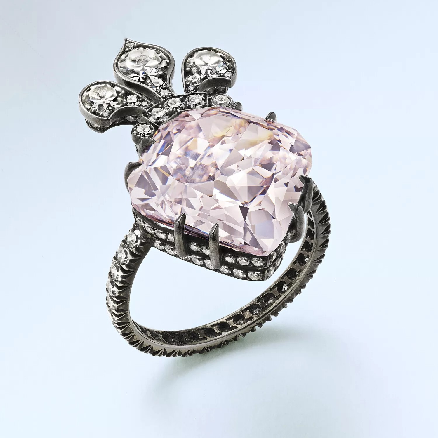 antouanetta-christies-1
