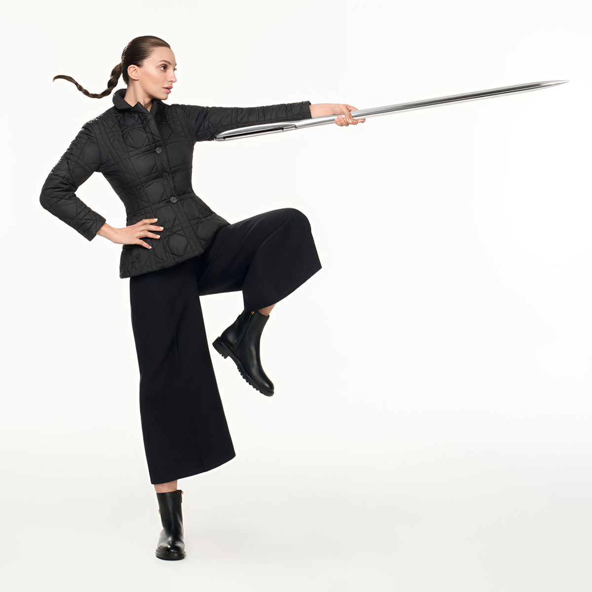 athlitries-ROSSELLA-FIAMINGO-FENCER-MARILI-ANDRE-1-dior_2400x2400