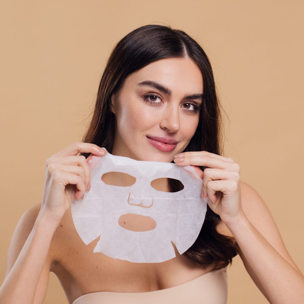Sheet masks: Περιποίηση προσώπου από 3 ευρώ