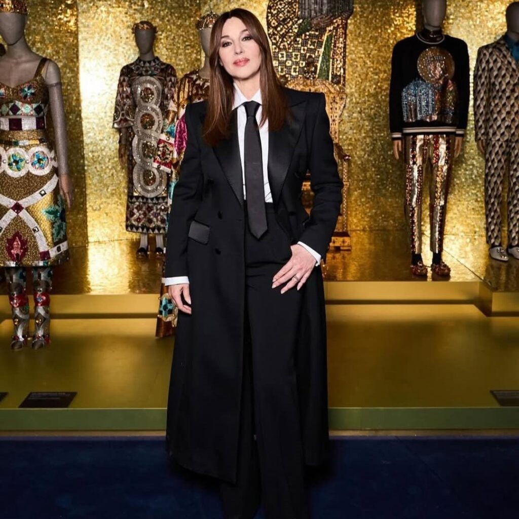 monica_bellucci_kostoumi_2