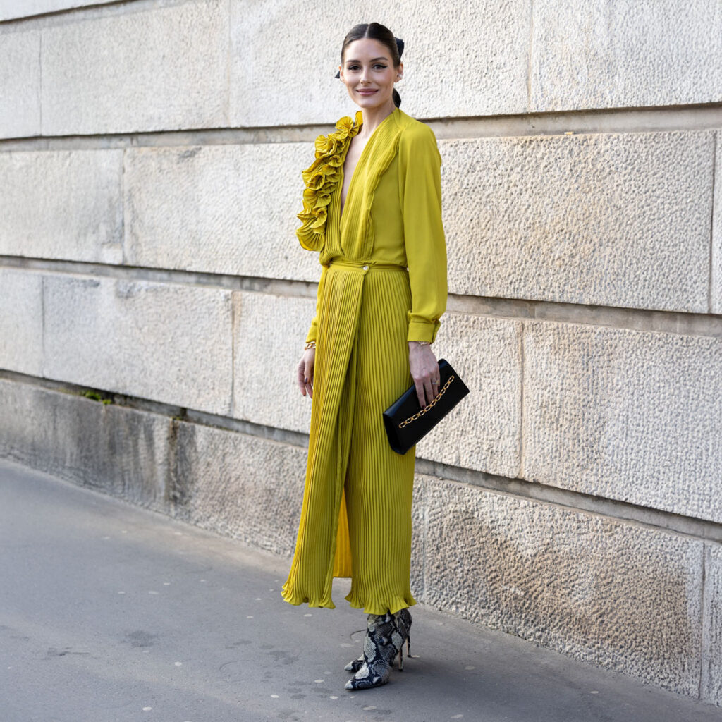 Street Style - Paris Fashion Week - Womenswear Fall/Winter 2025/2026 - Day Six
