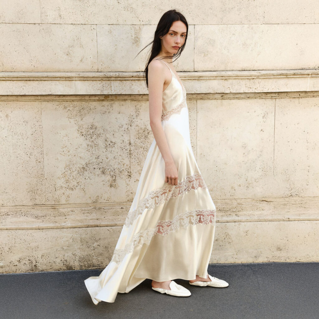 Alberta Ferretti Resort 2026: Ρομαντική αναγέννηση με σύγχρονη ταυτότητα