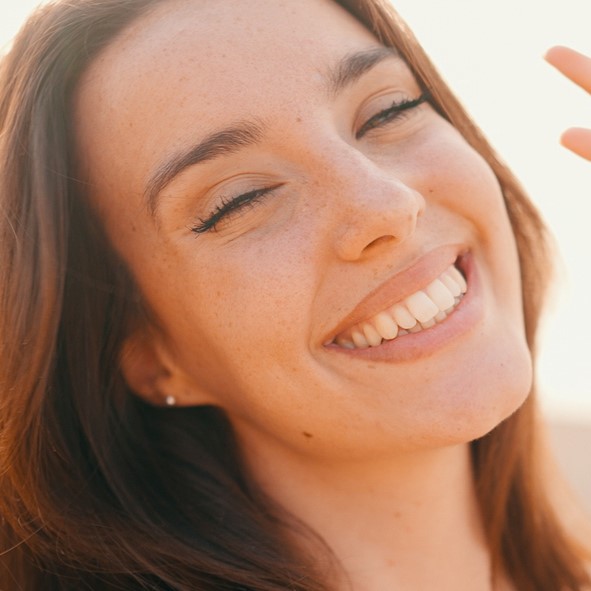 Αντηλιακά σε stick: Φοριούνται πάνω από το make up!