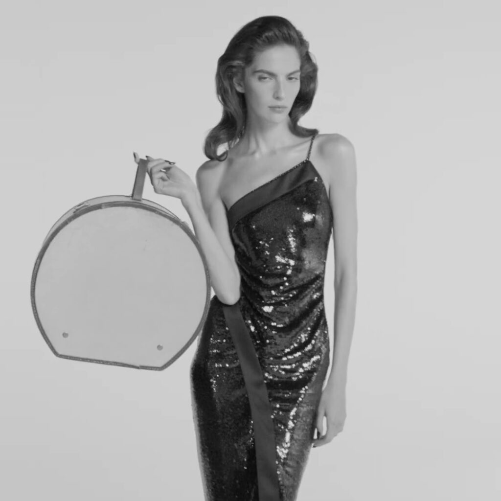 Αrmani: Μια βαλίτσα γεμάτη fashion αναμνήσεις