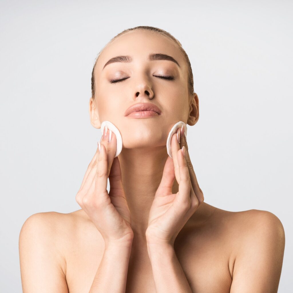 Τα cleansing pads που εξαφανίζουν το μακιγιάζ με μία κίνηση