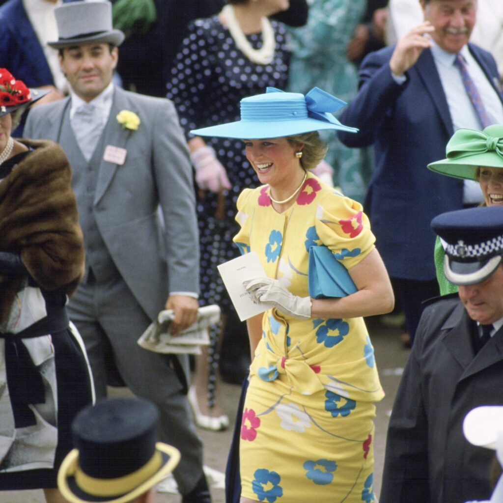diana-caring-dress-2