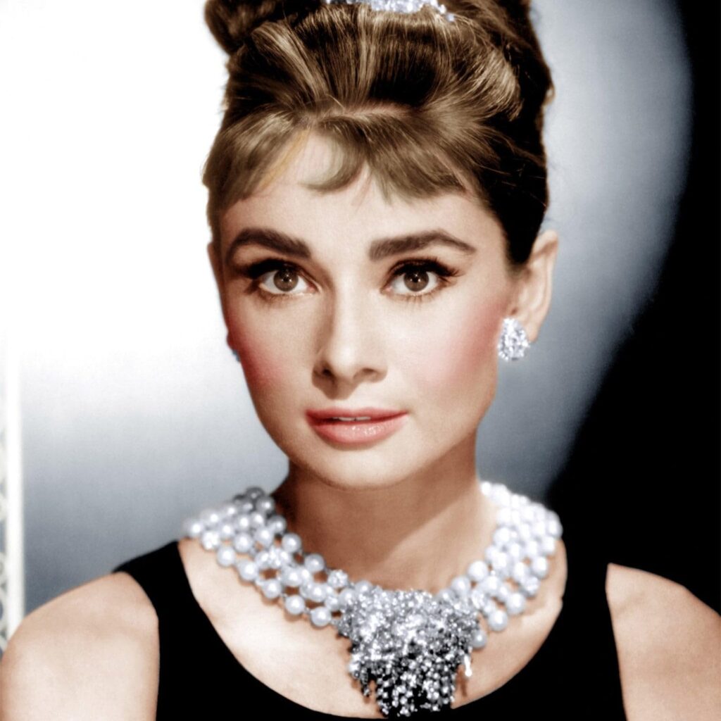 diasima-kosmimata-aydrey-hepburn