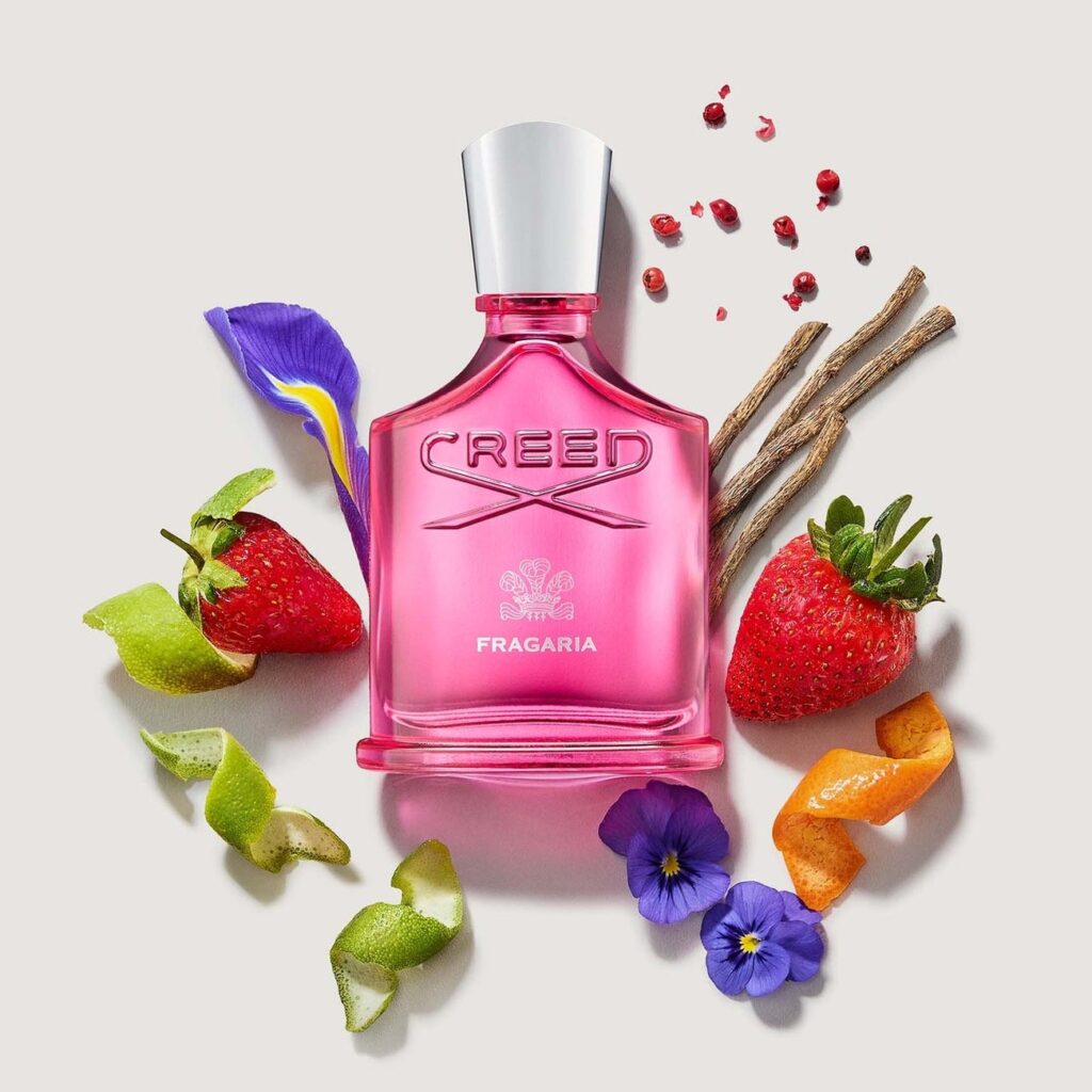 Strawberry Fields Forever: 3 αρώματα που μυρίζουν φράουλα