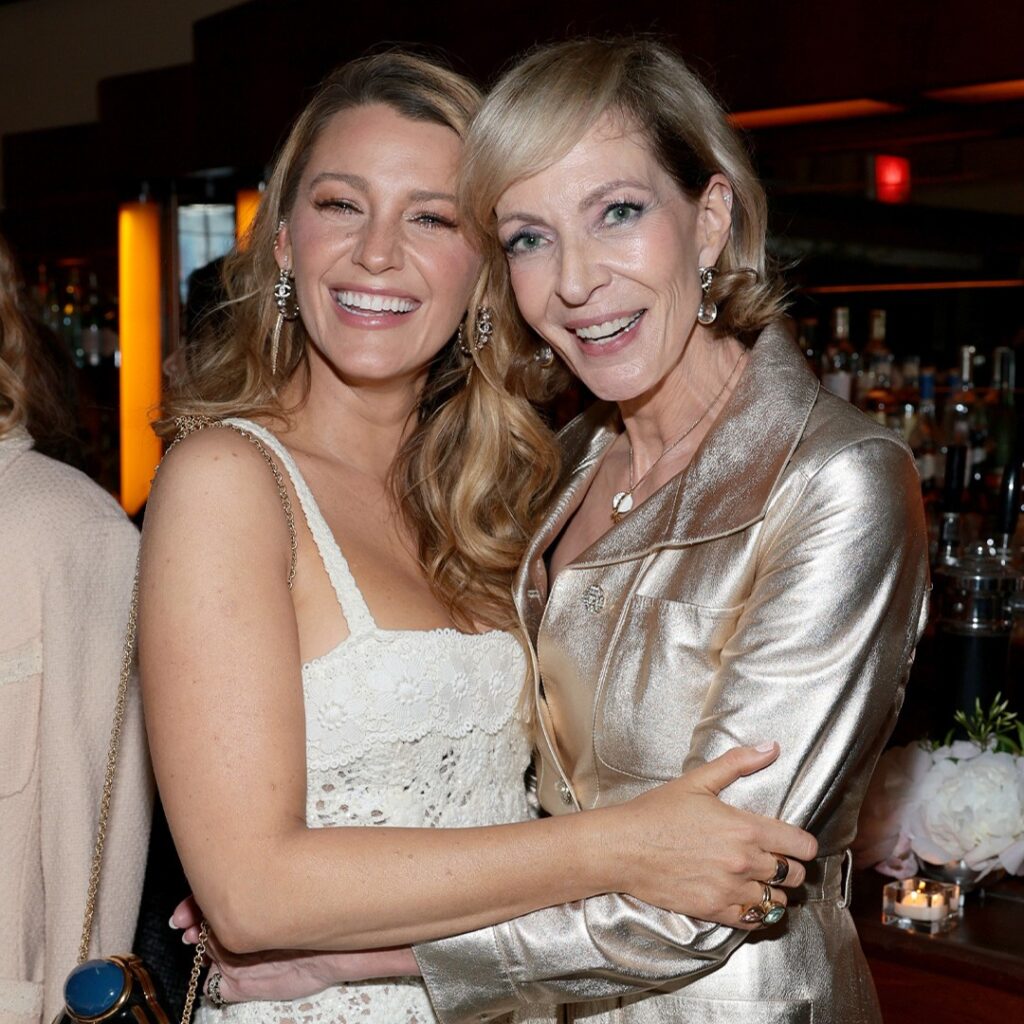 Tribeca Festival Artists Dinner: Η Blake Lively με το trend του καλοκαιριού