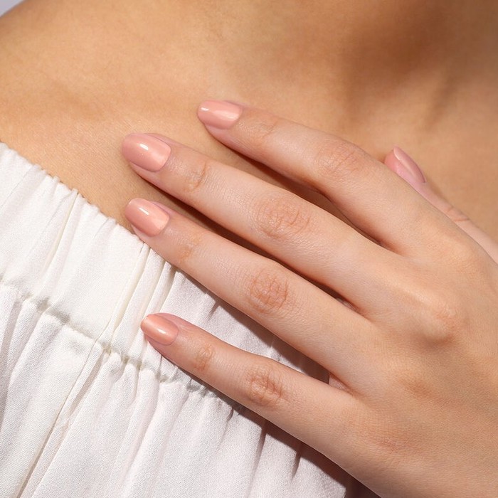vernikia nyxion salmon nails