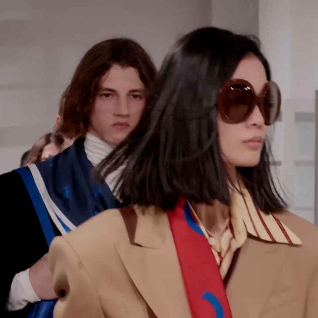 Η Celine συστήνει το preppy στην αστική τάξη