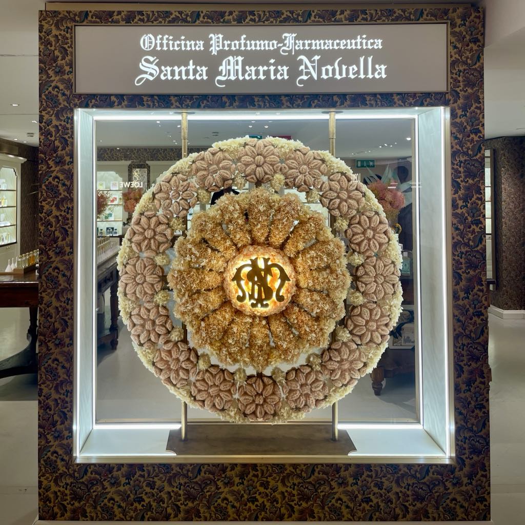 Santa Maria Novella: Από το μοναστηριακό φαρμακείο στη niche αρωματοποιία