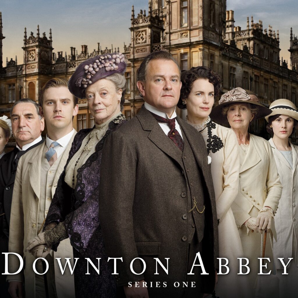 Downton Abbey: Σε δημοπρασία κοστούμια και αντικείμενα της σειράς | Πόσο «πιάνουν» και ποια ξεχωρίζουν