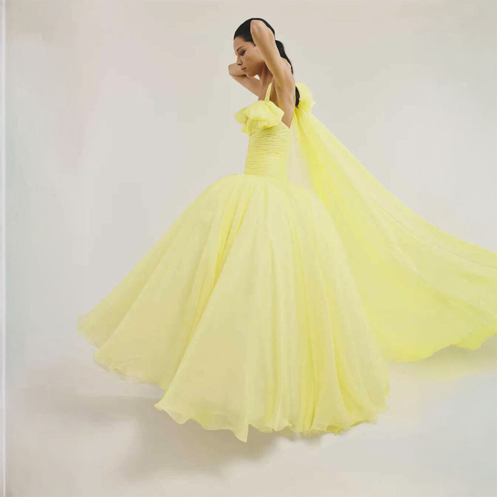 giambattista-valli-fall-2025-1