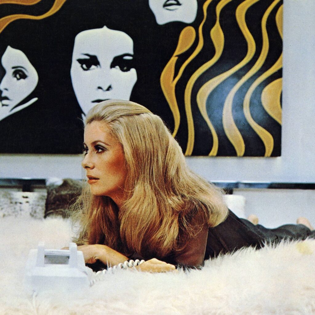 French hairstyle: Τα ’70s επιστρέφουν