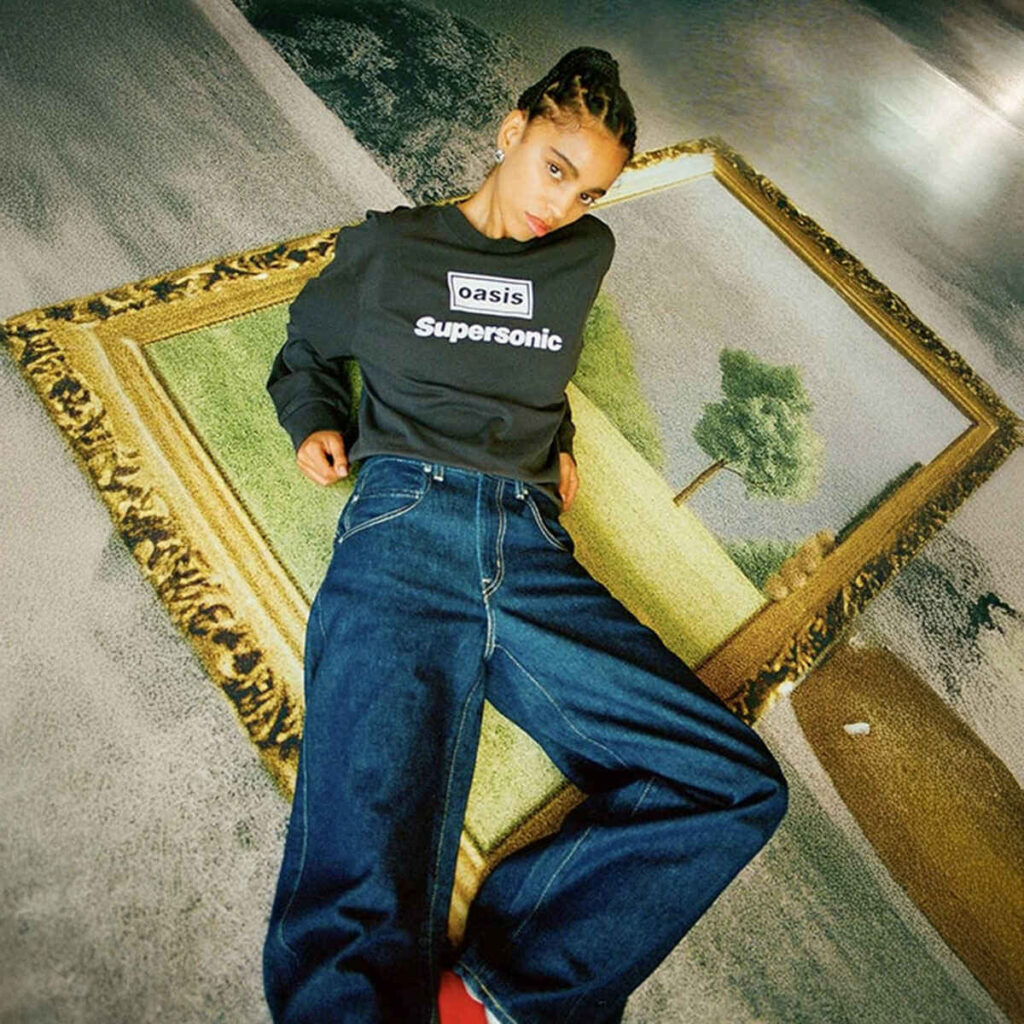 levi's-x-oasis-1