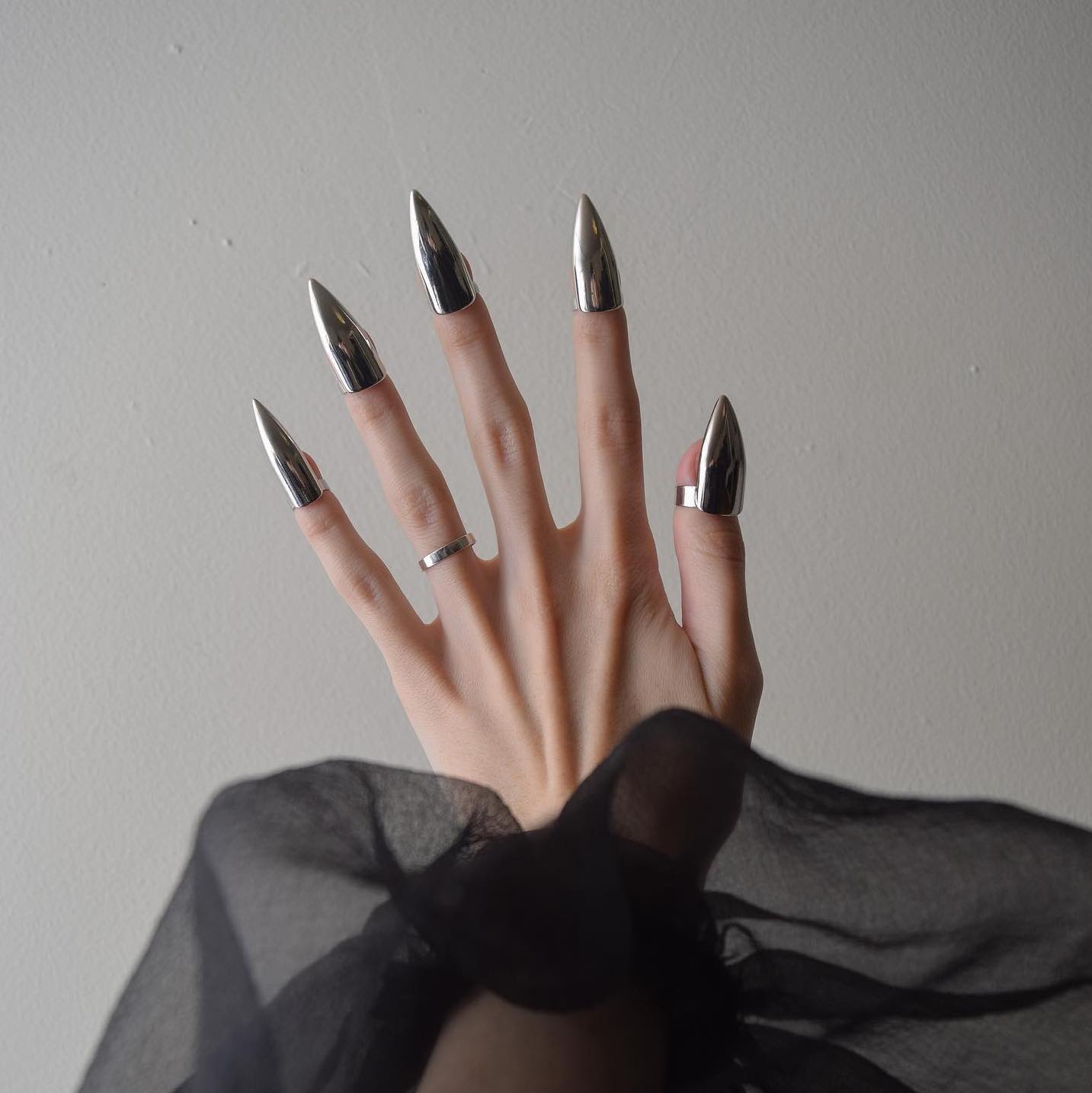 nail rings izabela suton