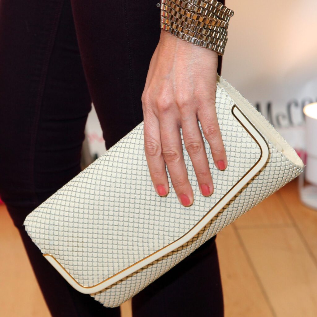Sunset nails: Πώς να φορέσετε το πιο ρομαντικό nail trend της σεζόν