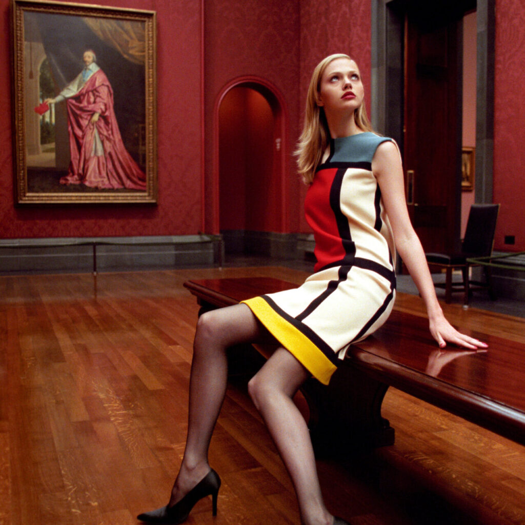 Φόρεμα Mondrian: Πριν από 60 χρόνια ο Yves Saint Laurent ζωγράφισε  στην πασαρέλα