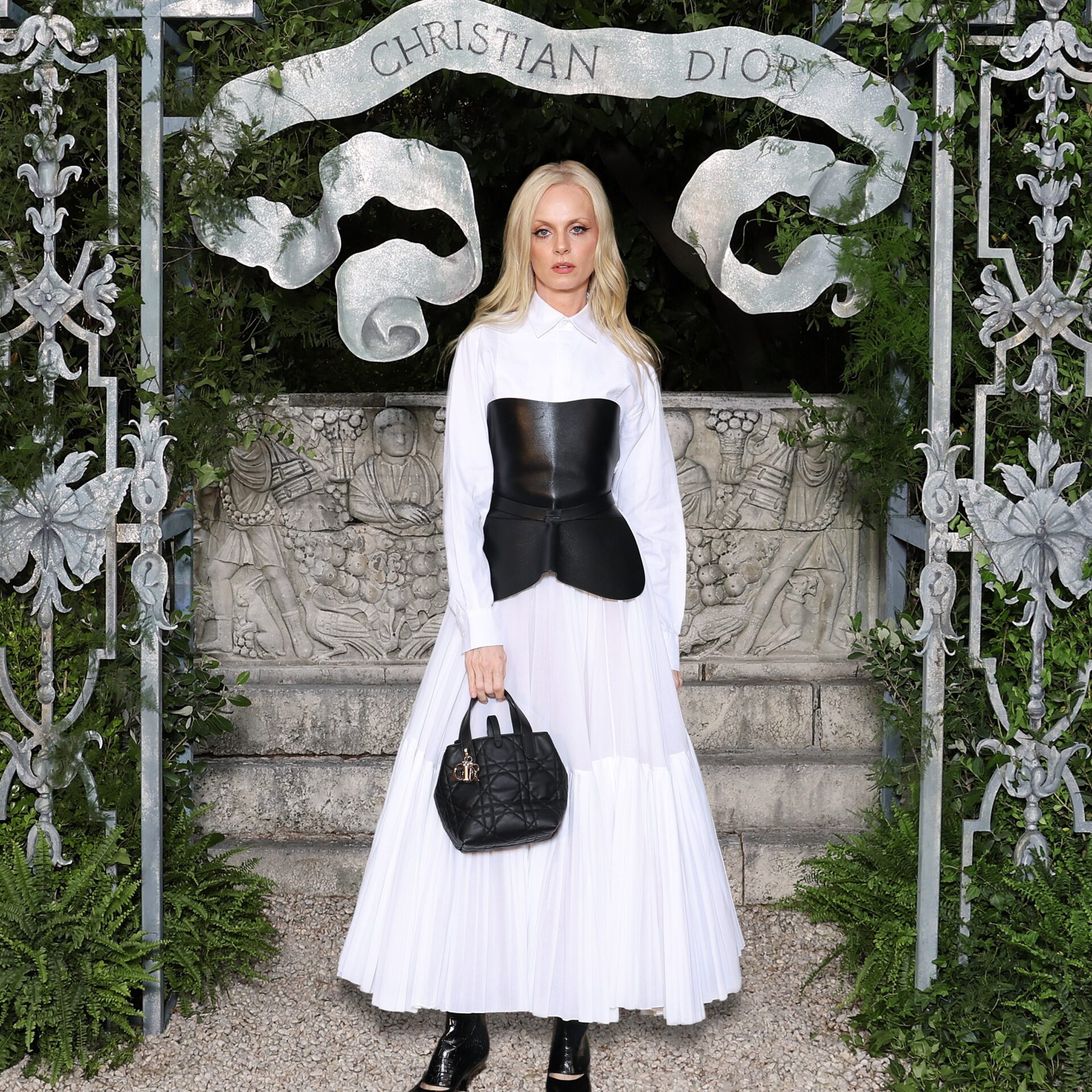 corset-dior