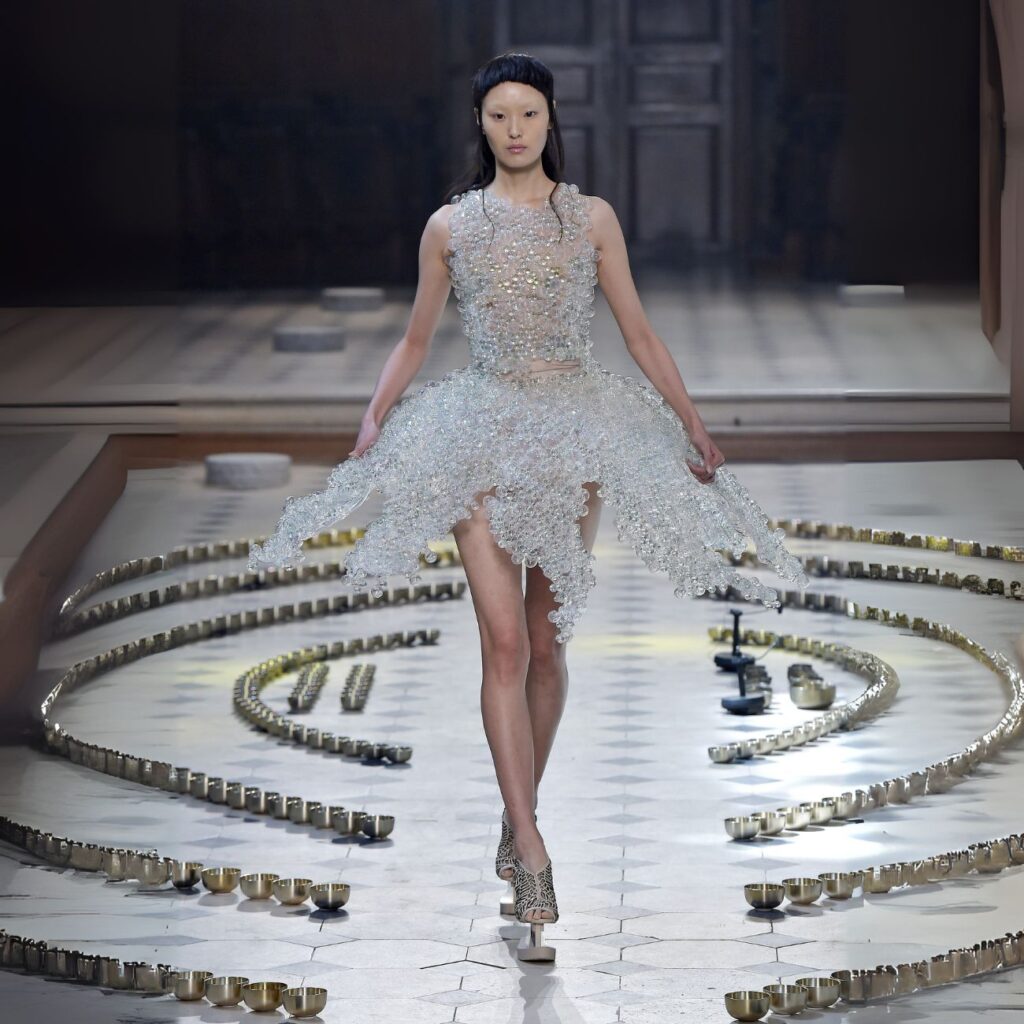 gyalina-foremata-iris-van-herpen