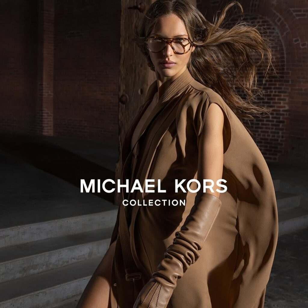 Ο Michael Kors αναδεικνύει τη femme-fatale που κρύβουμε μέσα μας