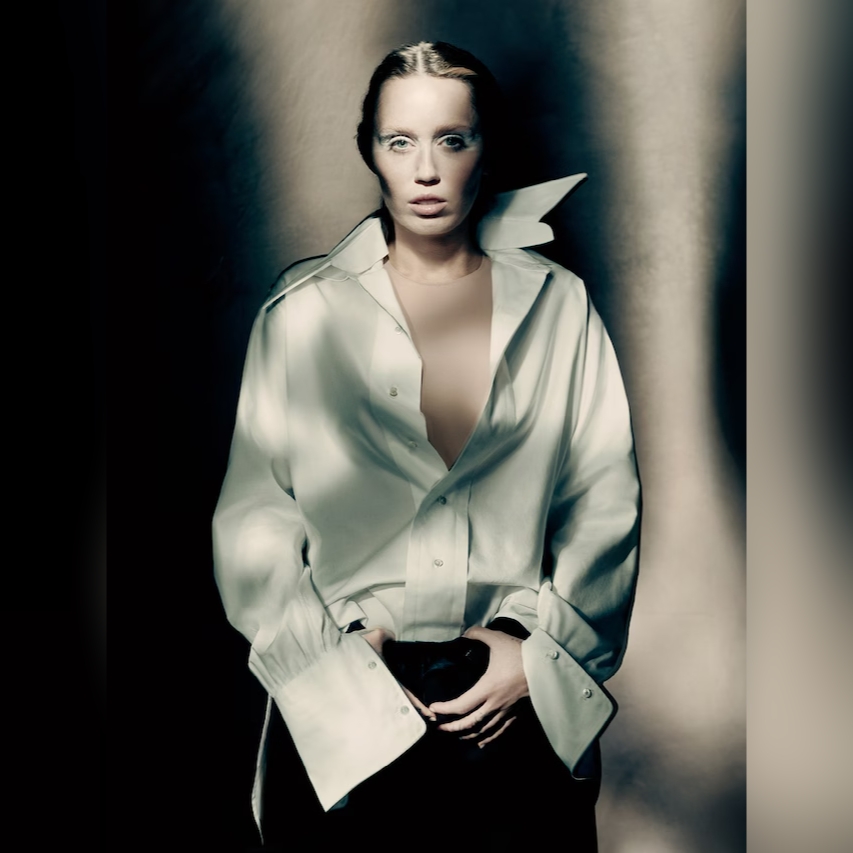 Miley Cyrus: Η πρώτη celebrity πρέσβειρα του Maison Margiela