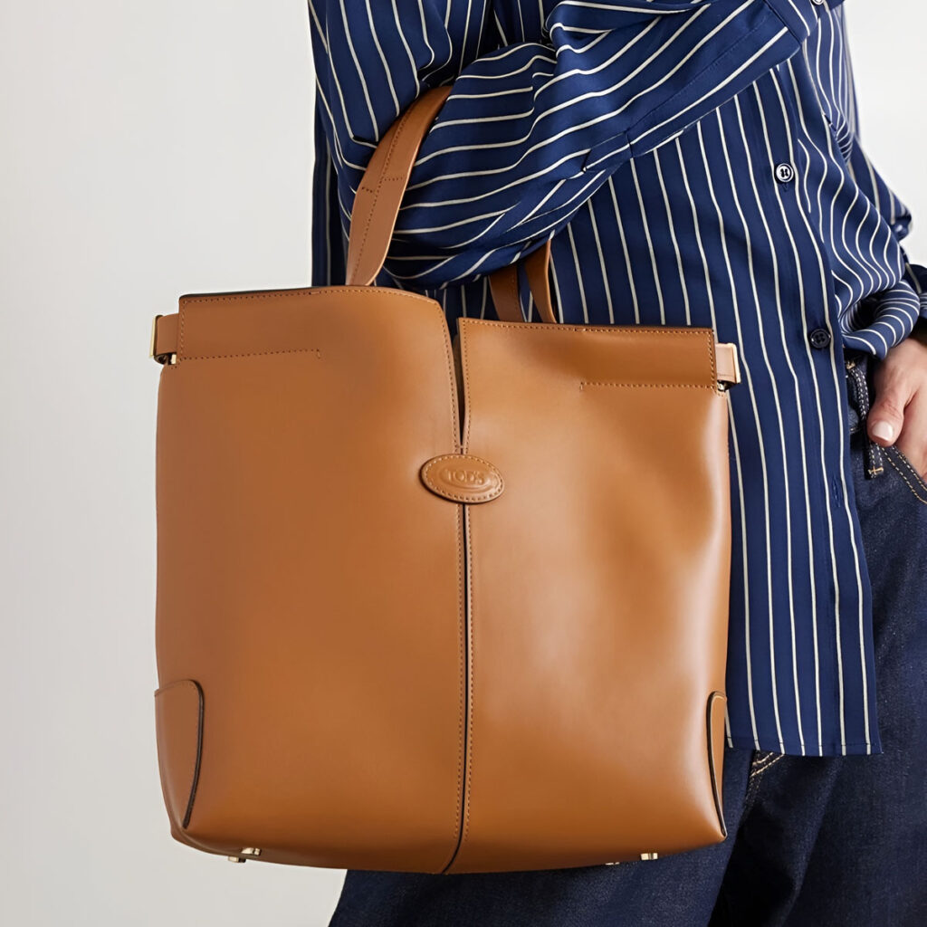 Trends 2025: Αγάπη μου συρρίκνωσα την tote bag