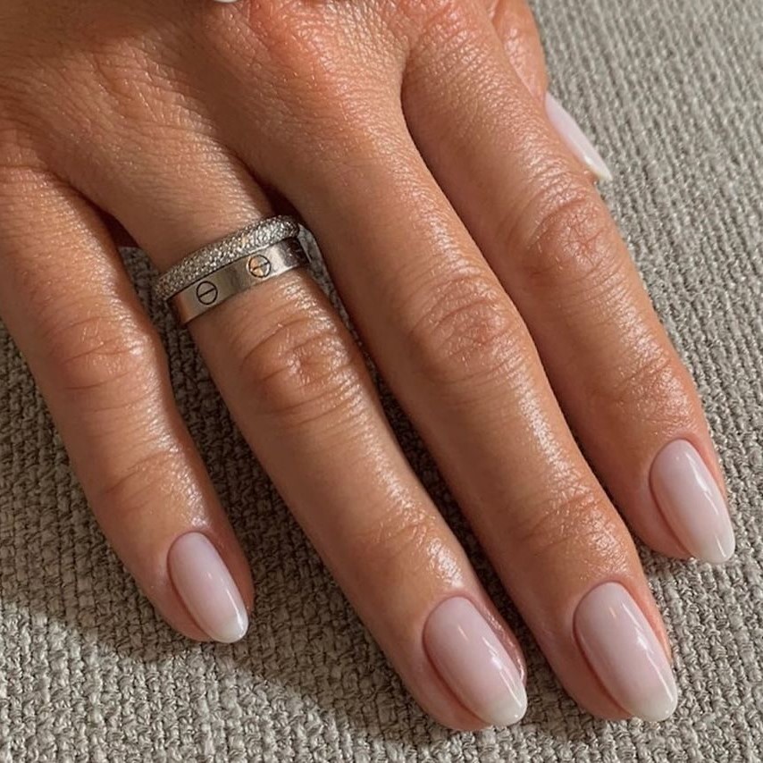 nails