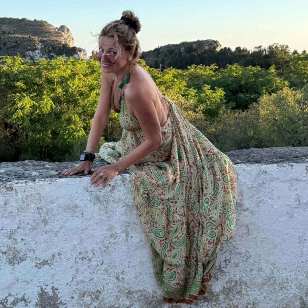 Παναγιώτα Βλαντή: Boho look με παπούτσια που προκαλούν σχόλια
