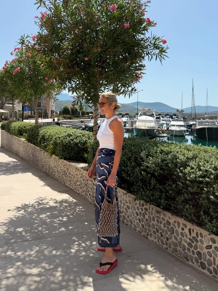 παρεο φουστα