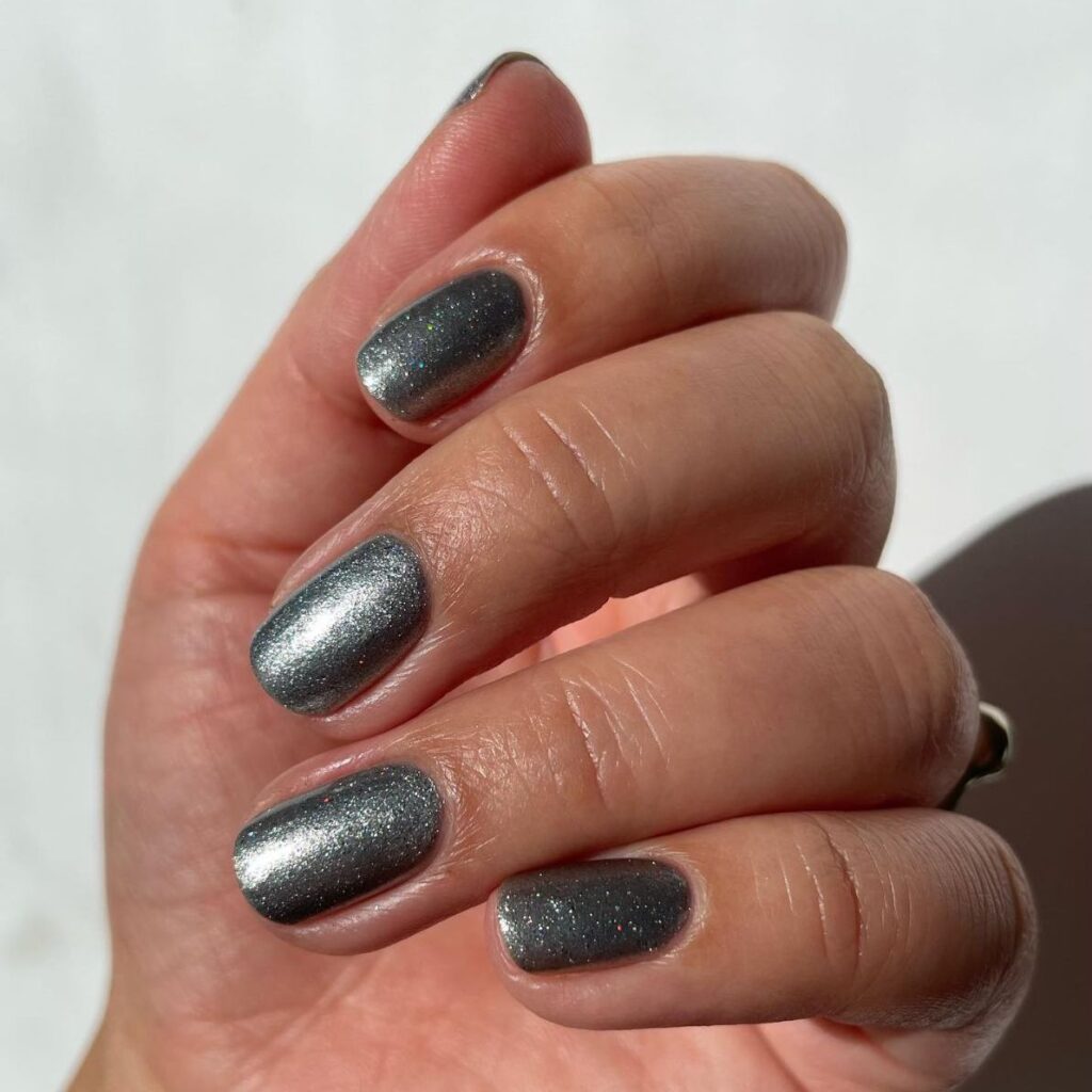 silver nails 3