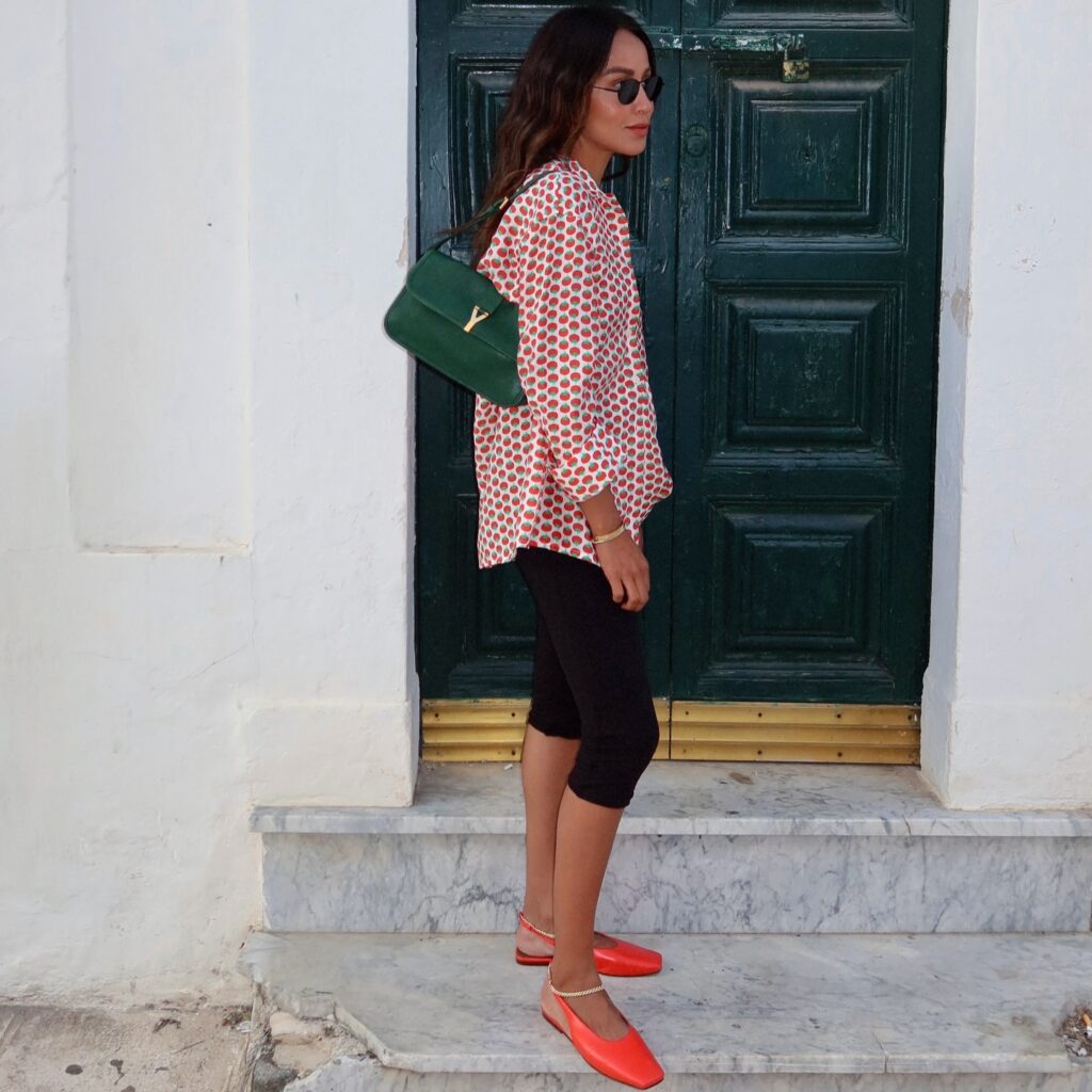 3 απλά styling tips για να αναβαθμίσετε το “άχρωμο” ντύσιμό σας