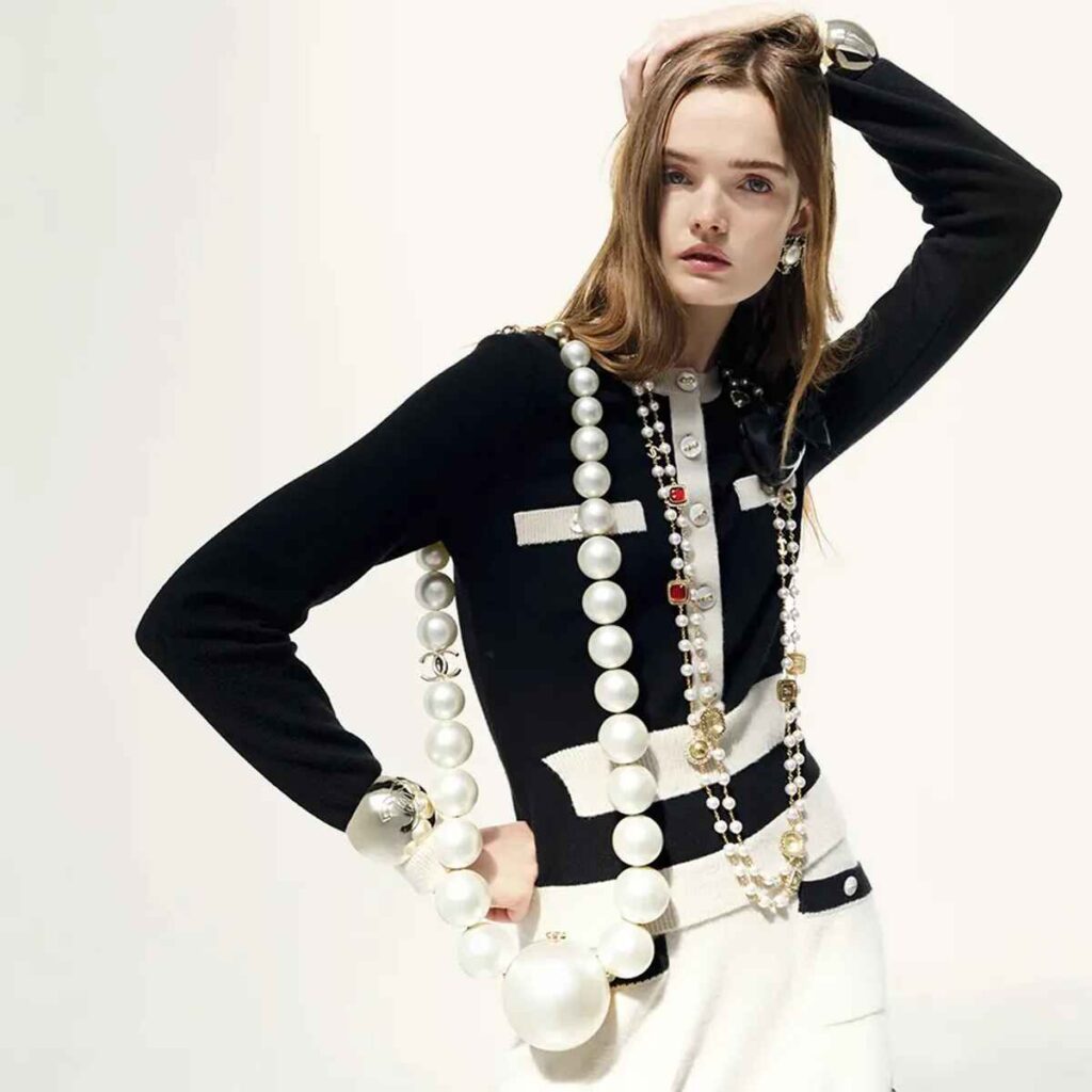 Τι αλλάζει η Lulu Tenney στη Chanel;