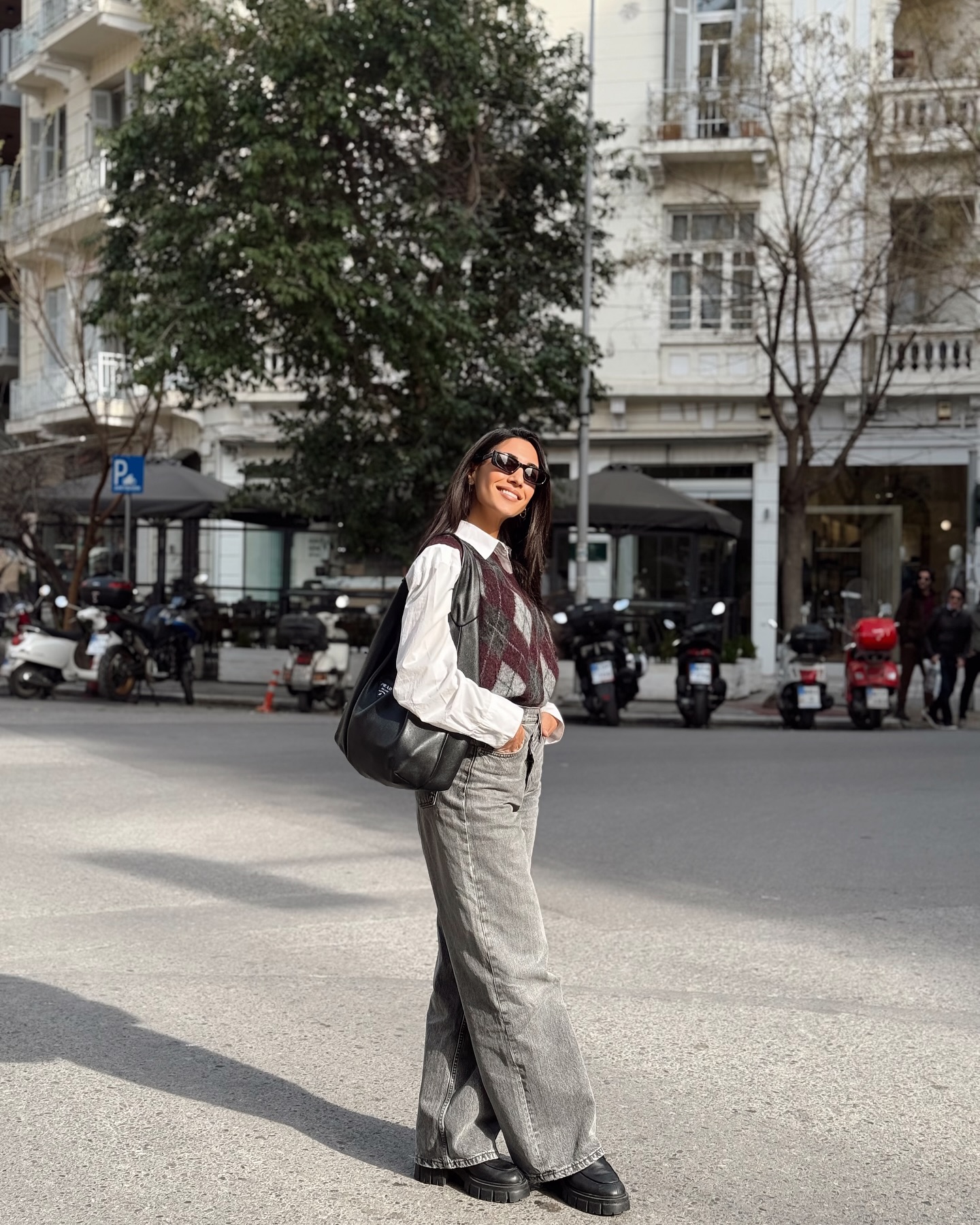 Η ΕΥΓΕΝΙΑ ΣΑΜΑΡΑ ΜΕ CASUAL ΧΕΙΜΕΡΙΝΟ LOOK