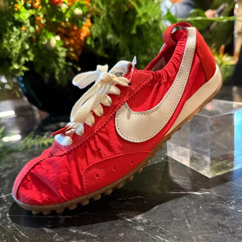 Nike x Jacquemus: Πόσες ζωές μπορεί να έχει ένα sneaker;