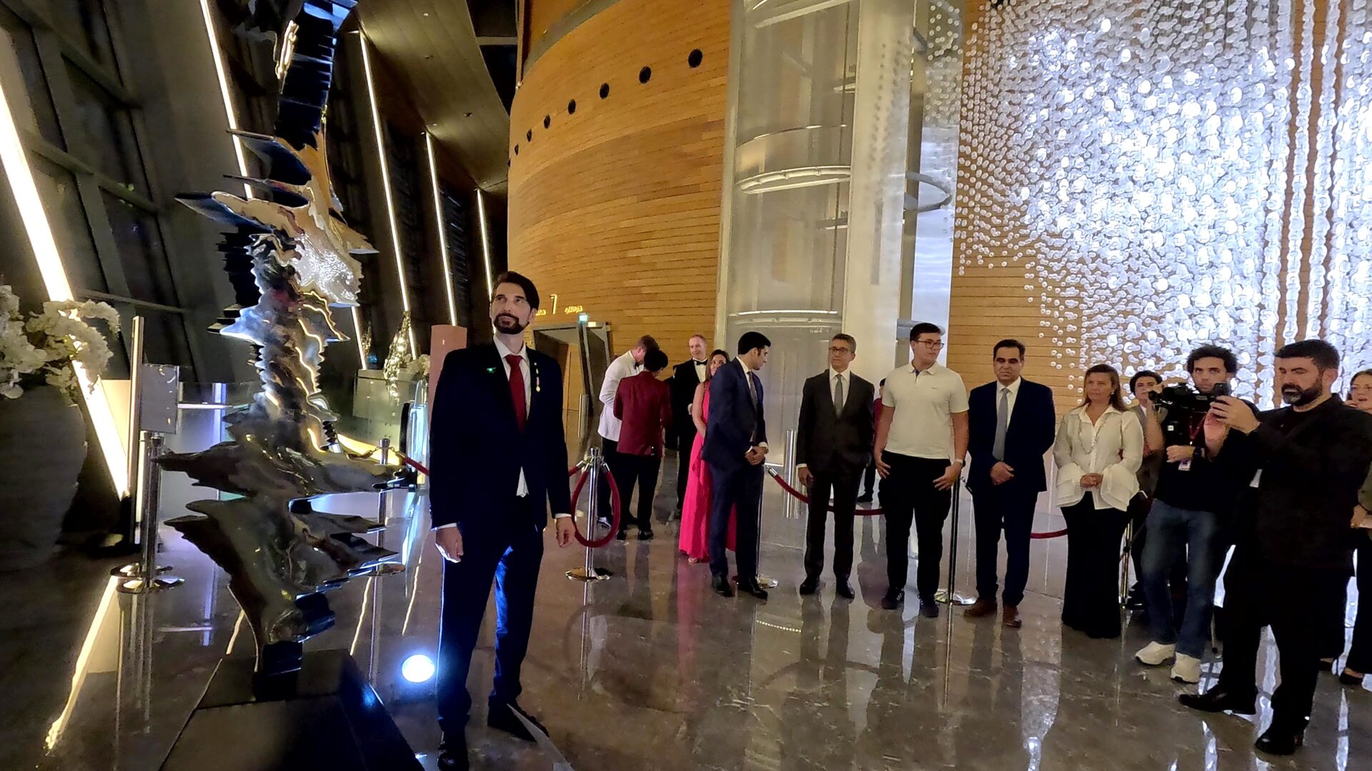Η ΦΩΝΗ ΤΗΣ ΜΑΡΙΑΣ ΚΑΛΛΑΣ ΕΓΙΝΕ ΑΓΑΛΜΑ ΑΠΟ ΤΟ ΝΙΚΟ ΦΛΩΡΟ ΚΑΙ ΠΑΡΟΥΣΙΑΣΤΗΚΕ ΣΤΟ ΝΤΟΥΜΠΑΙ