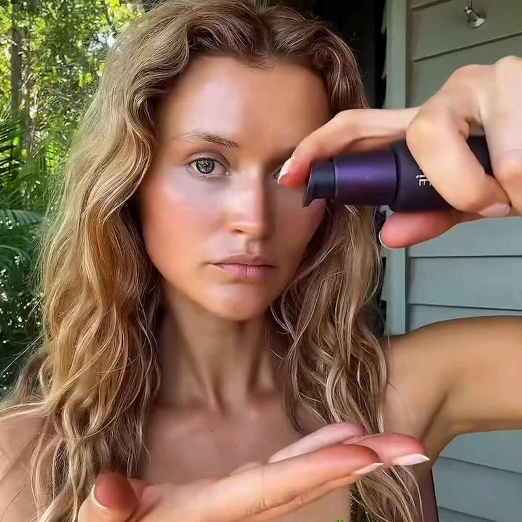 Minimal skincare: Οι 3 κινήσεις που αρκούν όταν βαριέστε τη ρουτίνα ομορφιάς