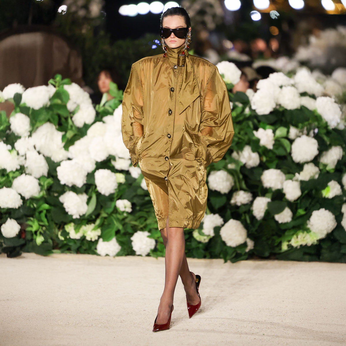 Saint Laurent: Runway - Paris Fashion Week - Womenswear Spring/Summer 2026