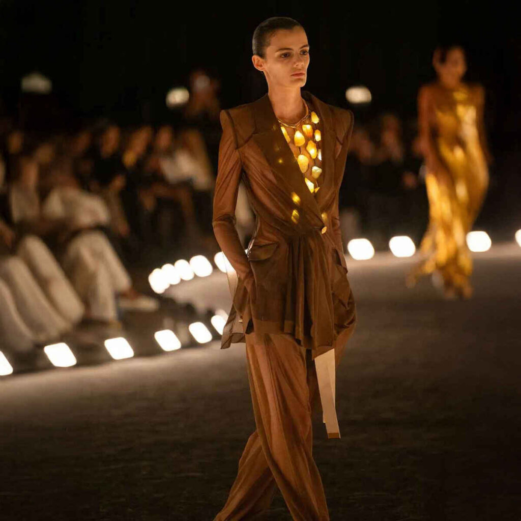 00040-schiaparelli-spring-2026-ready-to-wear-credit-brand (2)