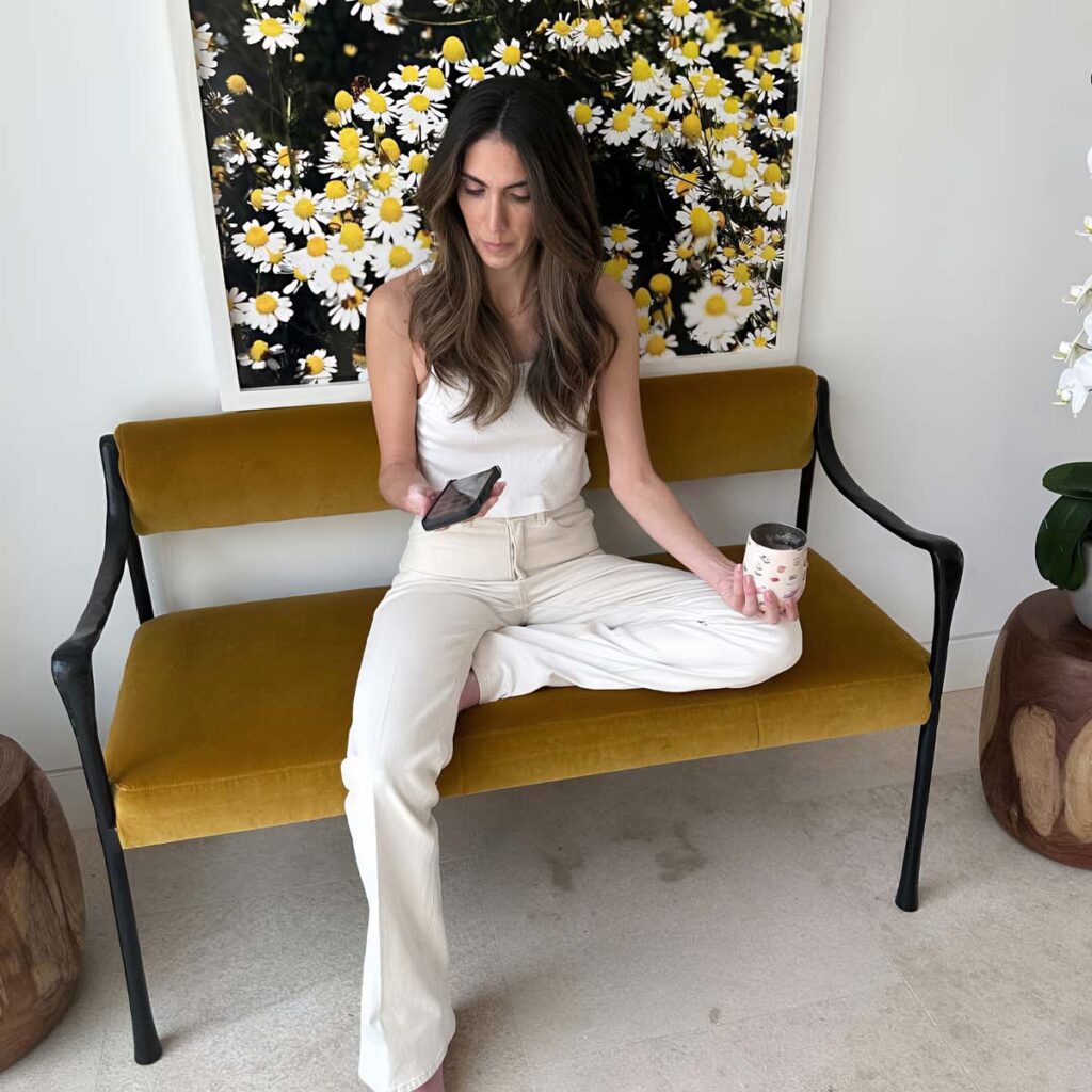 Η δισεκατομμυριούχος Michaeline DeJoria ζει τη ζωή που ονειρεύτηκε  η Ελληνίδα γιαγιά της