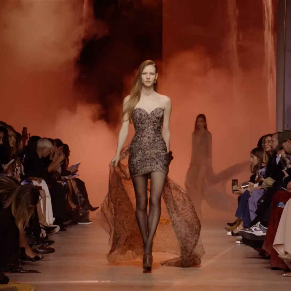 Elie Saab: Δύναμη, παιχνίδι και απόλαυση