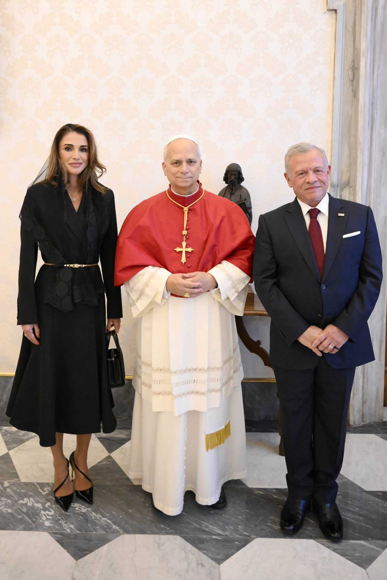 Η ΒΑΣΙΛΙΣΣΑ RANIA ΚΑΙ Ο ΒΑΣΙΛΙΑΣ ABDULLAH ΤΗΣ ΙΟΡΔΑΝΙΑΣ ME TON ΠΑΠΑ ΛΕΟΝΤΑ