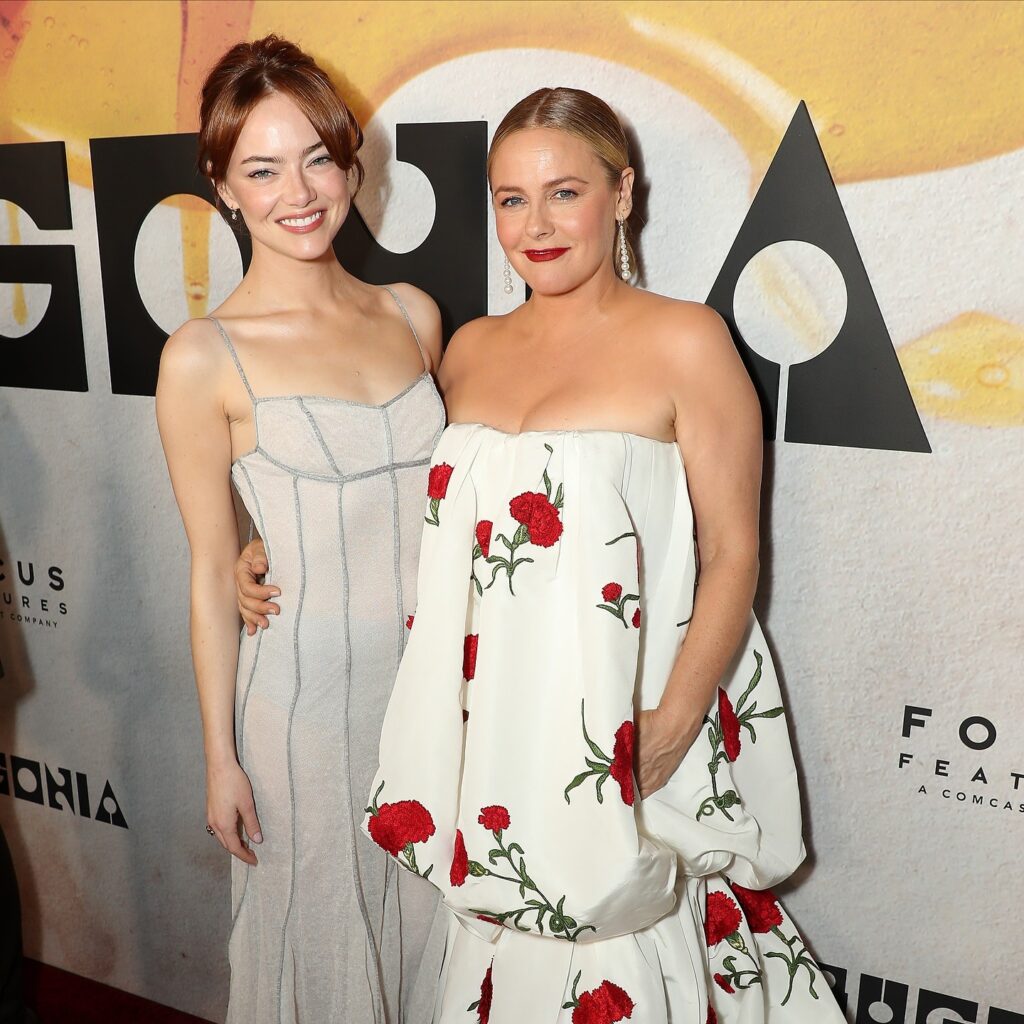 emma-stone-bugonia-4